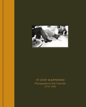 IT JUST HAPPENED (1976-1972) (ENGLISH EDITION)<BR>