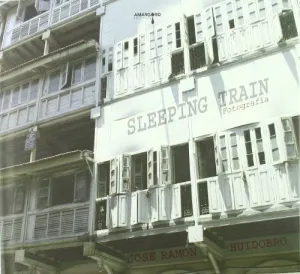 SLEEPING TRAIN: FOTOGRAFIA. POESIA