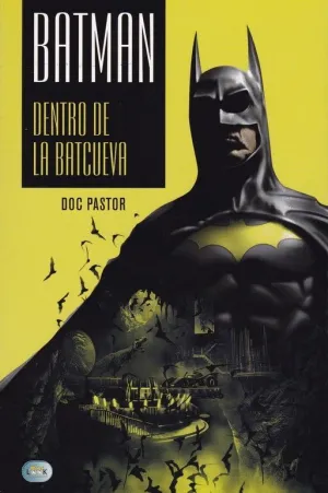 BATMAN DENTRO DE LA BATCUEVA
