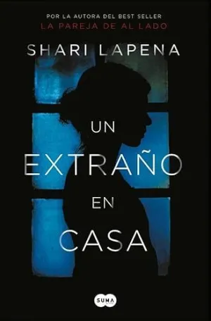UN EXTRAÑO EN CASA